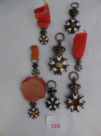 France Ordre de la Légion d'honneur
Lot de 8 étoiles miniatures de Chevalier, Louis...
