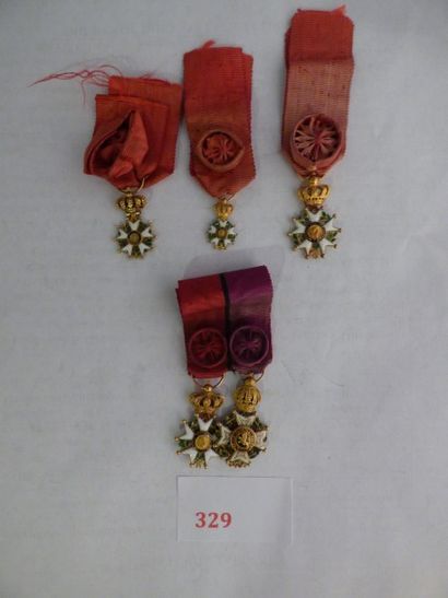 France Ordre de la Légion d'honneur
Lot de 4 étoiles miniatures d'Officier, Louis...