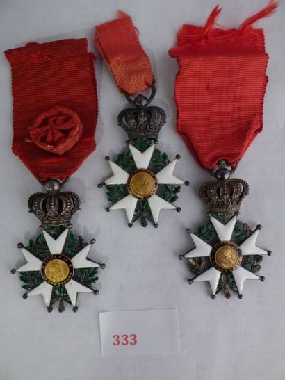 France Ordre de la Légion d'honneur
Lot de 3 étoiles de Chevalier, époque Louis-Philippe.
Argent,...