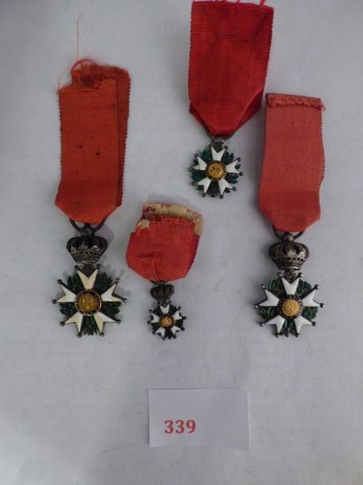 France Ordre de la Légion d'honneur
Lot de 4 étoiles de Chevalier, en réduction,...