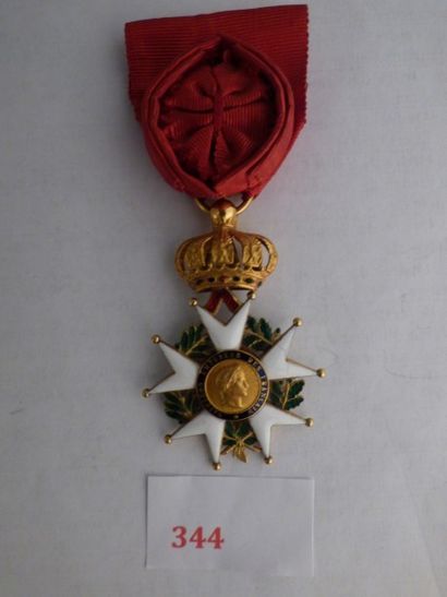 France Ordre de la Légion d'honneur Étoile d'Officier, IInd Empire.
Or, émail (cheveux),...