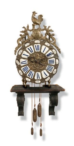 null Mécanisme d'Horloge Comtoise en bronze doré, cadran comprenant douze cartouches...