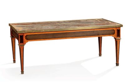 null Table basse rectangulaire en bois naturel reposant sur quatre pieds fuselés...
