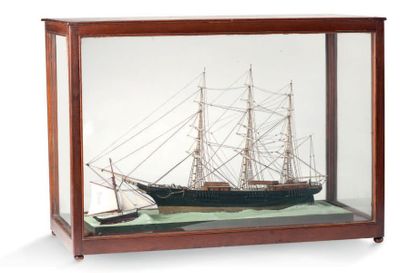null Maquette diorama représentant un voilier trois mats en bois et os et un petit...