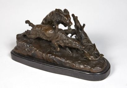 null Pierre Jules MENE (1810-1879)

La chasse à l'oie

Sujet en bronze à patine brune

Signé

L:...