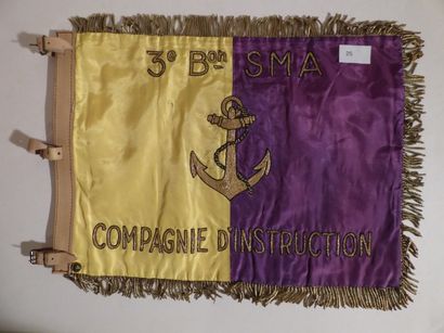 null «3è Bon SMA, Compagnie d'Instruction» Fanion rectangulaire, jonquille et violet,...