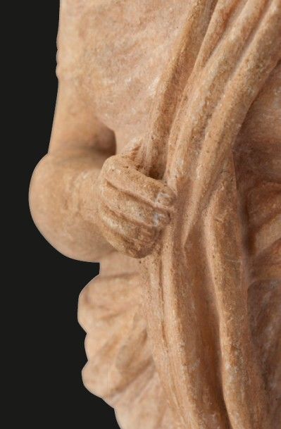 null Art grec, fin de l'époque hellénistique, fin du IIè siècle av. J.-C
Aphrodite...