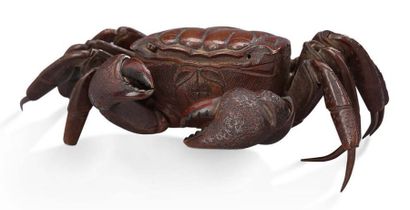 JAPON Crabe articulé
Bronze.
L: 18 cm
Manque l'extrémité d'une patte et un oeil