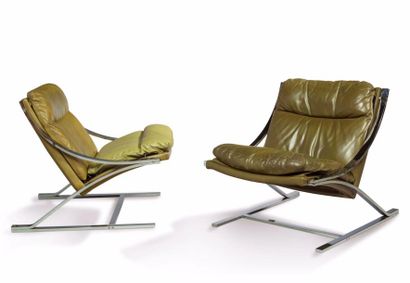 PAUL TUTTLE (1918-2002) & STRASSLE INTERNATIONAL (Éditeur) 
Paire de fauteuils composés...