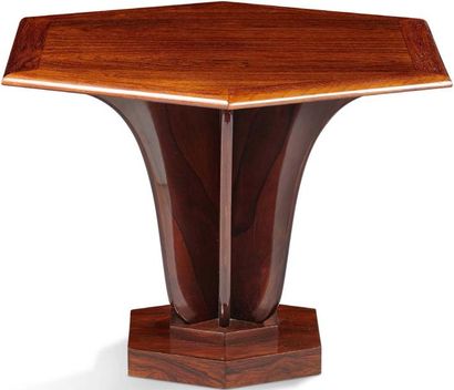 PIERRE CHAREAU (1883-1950) Table basse modèle 