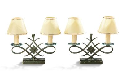 Jules LELEU (1883-1961) Paire de lampes en bronze patiné vert à décor d'entrelacs...