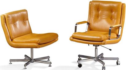 RAPHAEL (Raphaël Raffel dit) Suite de deux fauteuils modèle «Présidence» à roulettes...