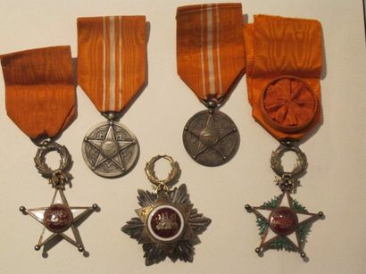null Maroc Ordre du Ouissam Allaouite. Lot de 5 décorations, dont 2 médailles de...