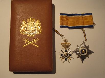 null Pays-Bas Ordre d'Orange-Nassau. Ensemble Grand-Officier, à titre militaire....