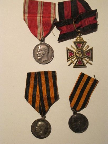 null Russie Médaille du Zèle. Lot de 3 décorations, rubans. On joint 1 reproduction...
