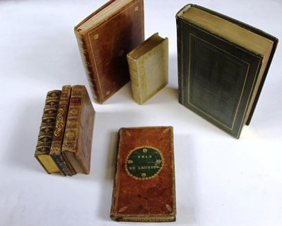 null Lot de 7 livres religieux : Petit carême de Massillon, livre de prix (x2) ;...