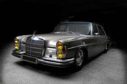 1971 - MERCEDES 300 SEL 6.3 Modèle rare, exclusif et performant
Authentique projet...