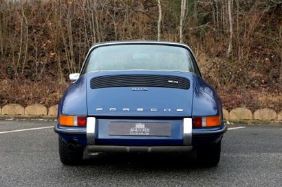 1972 - PORSCHE 911 S 2.4 TARGA La 911 « Classic » la plus désirable et recherchée
Une...