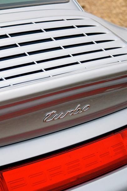 1995 - PORSCHE 993 TURBO Dernière Porsche refroidie par air
Historique limpide
Modèle...