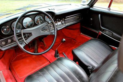 1969 - PORSCHE 911 T 2.0 Patine séduisante, look très seventies historique intéressant,...