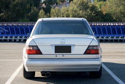 1992 - MERCEDES E500 W124 Une E500 très bien suivie et en très bon état de conservation
Un...