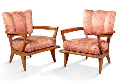 ETIENNE-HENRI MARTIN (1905- 1997) 
Paire de fauteuils modèle «SK250» structure en...