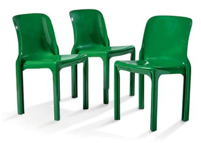 Vico MAGISTRETTI (né en 1920) 
Suite de trois chaises modèle «Selene» en fibre de...