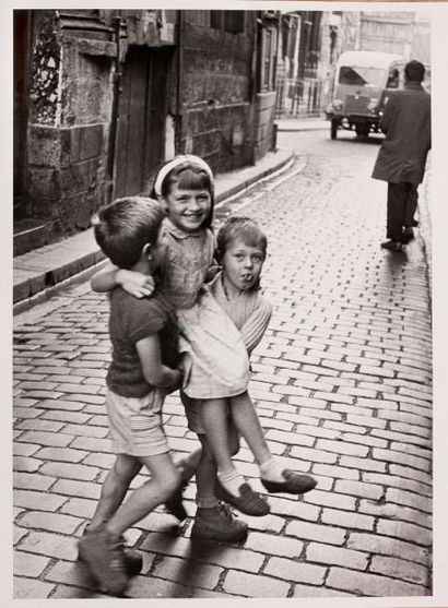 Christian LEMAIRE (né en 1932) 
Rouen 1957, Les trois amis,
Tirage argentique sur...