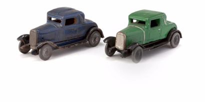 JOUETS CITROEN 1930 plâtre et farine 
- Cabriolet C 6, roues métal, bleu marine,...