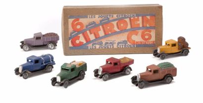 JOUETS CITROEN UTILITAIRES Plâtre et farine 1928 calandre métal (manque 3)
Six camions...
