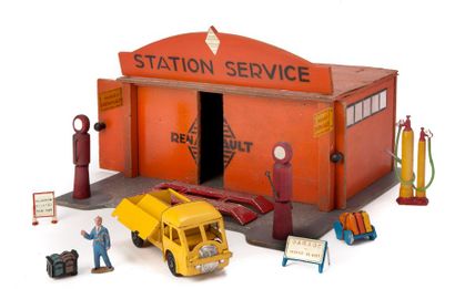 JOUETS CIJ Station-service RENAULT avec bâtiment en bois laqué à 2 portes ouvrantes
-...