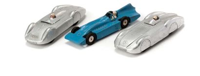 MARKLIN Trois bolides de course dont MERCEDES (x 2) et AUDI, réf. 15 -16, L=14cm...