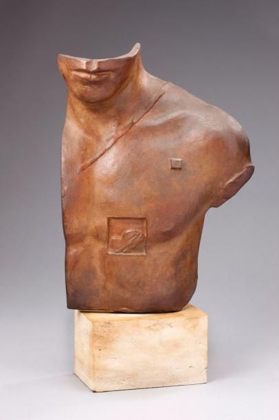 Igor MITORAJ (1944- 2014) 
Persée
Bronze à patine brune, signé en bas et n°959/1000...