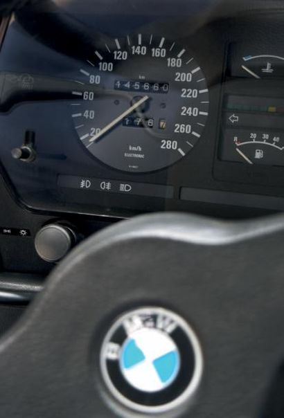 1985 - BMW M635 CSI Carte grise française / French registration papers
N° de châssis:...