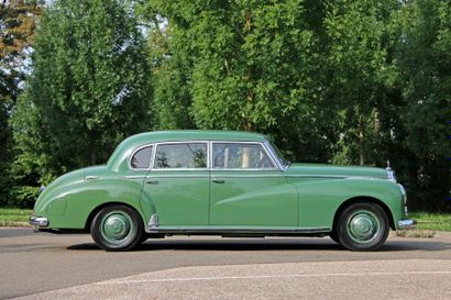 1953 - MERCEDES 300 ADENAUER Sans réserve / no reserve

Présentée lors du salon automobile...