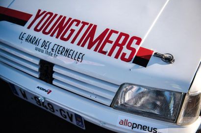 PEUGEOT 205 GTI «YOUNGCAR» Pour concurrencer la Volswagen Golf GTI, véritable instigatrice...