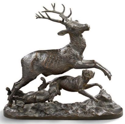 Christophe FRATIN (1801-1864) 
Cerf poursuivi par des chiens
Bronze à patine brune
Signé...