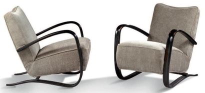 JINDRICH HALABALA (1903-1978) 
Paire de fauteuils modèle «H269» en bois courbé teinté...