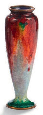 CAMILLE FAURE (1875-1956) 
Vase à corps ovoïde et col resserré en cuivre émaillé...