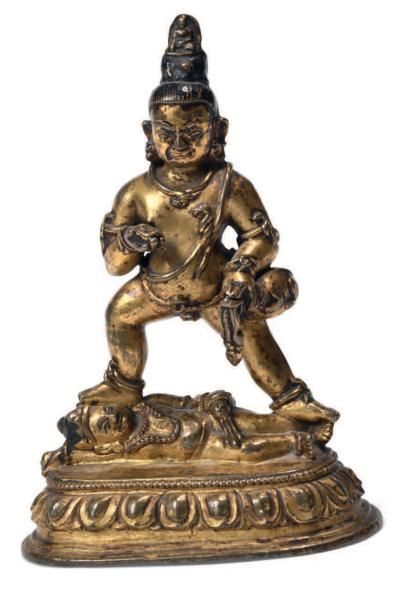 TIBET XVIE SIÈCLE Sujet en bronze doré représentant le dieu de l'Abondance, Jambhala,...