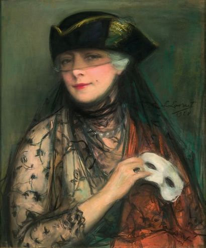 LOUISE LAVRUT (1874-C.1956) Vénitienne au masque
Pastel, signé et daté 1928
56 x...