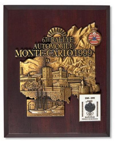 null RALLYE DE MONTE-CARLO
Plaque en métal émaillé montée sur socle de la 67ème édition...