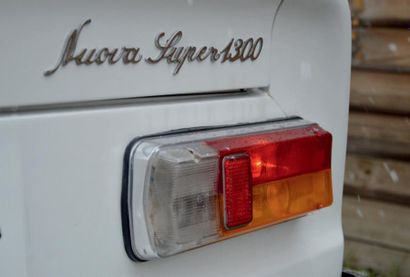 1975 - ALFA ROMEO GIULIA NUOVA SUPER 1300 Modèle emblématique de la marque au Biscione,...