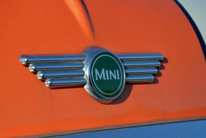 1999 - MINI COOPER 1300 MPI SPORTSPACK Lancée en 1959 par la British Motor Corporation,...