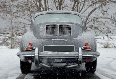 1962 - PORSCHE 356 BT6 1600 La Porsche 356 n'est rien de moins que le premier modèle...