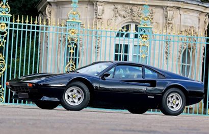 1978 - FERRARI 308 GTB Propulsée sous les feux de la rampe au Salon de Paris 1975,...