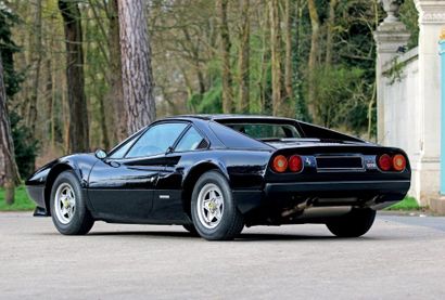 1978 - FERRARI 308 GTB Propulsée sous les feux de la rampe au Salon de Paris 1975,...