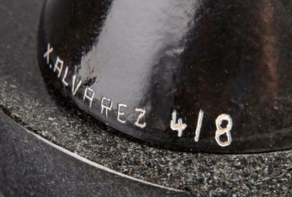 null XAVIER ALVAREZ (NÉ EN 1949)

Enlacement

Bronze à patine noire

Signé et numéroté...