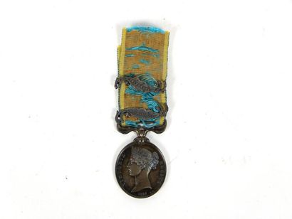 null Grande-Bretagne Médaille de Crimée 1854. Argent, ruban (usures), agrafes Balaclava,...
