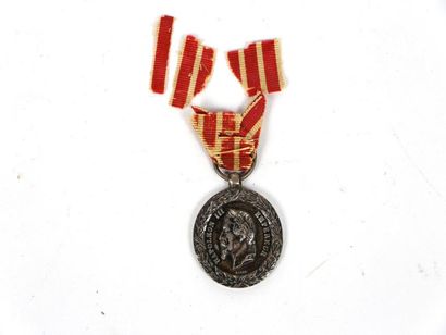 null France Médaille de la Campagne d'Italie 1859. Argent, restant de ruban.